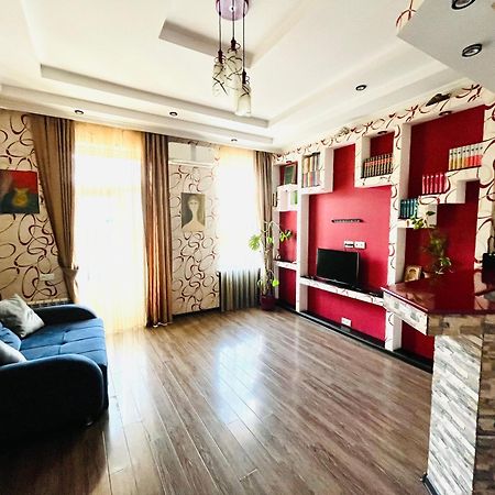 Jeji'S Apartment Tbilisi Ngoại thất bức ảnh
